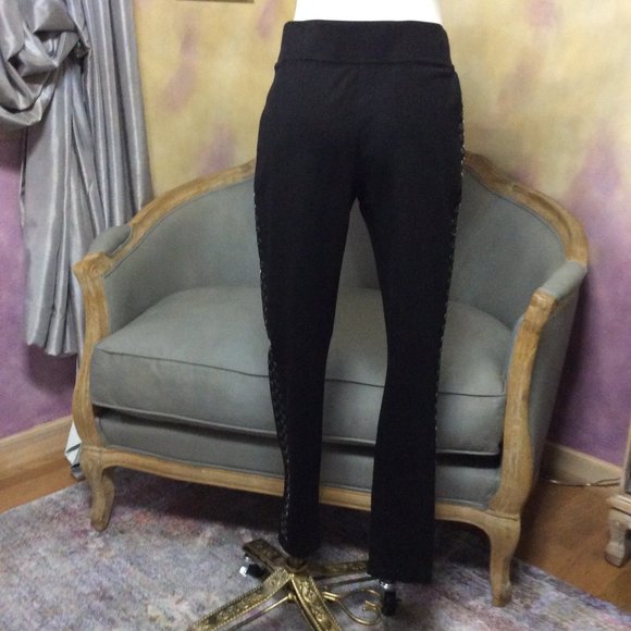 Black studded legging by Blue Earth, size M - Picture 8 of 11